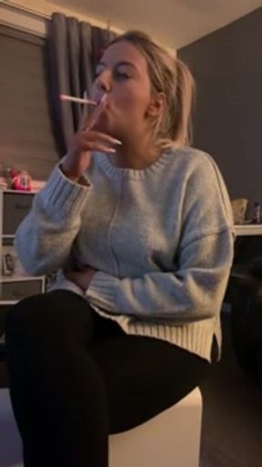 HOT ONLYFANS SMOKER 50% OFF RIGHT NOW