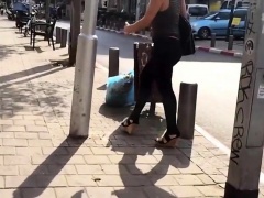 Bubble Butt VPL walking the street