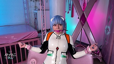 What would you do with your own personal real-life fuck doll?!