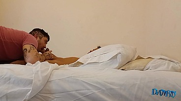 Novinho da favela mostrou pro mauricinho como a vida é dura, e a pica também