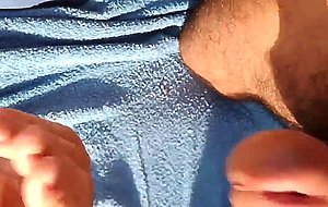 mamando a maduro en la playa suck oldman in the beach