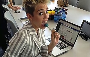 Miley cirus nude and sexy pics
