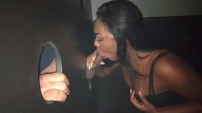transei em uma cabine glory hole era meu sonho mas o cara tinha ejaculacao precoce - completo