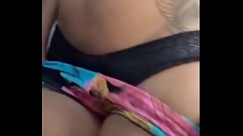 Vai, Me Chama de Puta Cachorra e Mete Forte no Meu Cuzinho!