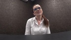 Stunning Secretary Satisfies Frustrated Client with an Unexpected Surprise at Reception - Featuring Luna Roulette