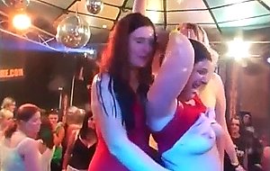 Amateur girls let loose and suck male strippers