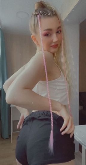 Curly Sonya Dance💃