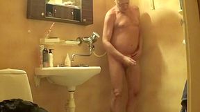 Norwegian Step daddy take a shower (2015)