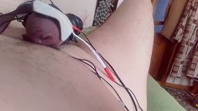 Huge electro stime toys cum. I'm watching porn and trying to cum. Masturbation dick fantasy