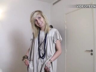 18 year golden-haired Vicky plays with sex-toy during her porn casting