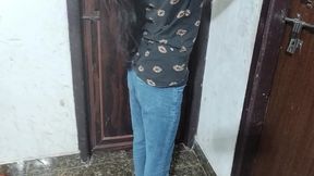 Malik ne meri jabar dasti Paisa de kar chut mari