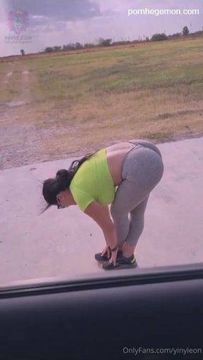 Yiny Leon delivers intense sensual outdoor passion with passionate desire