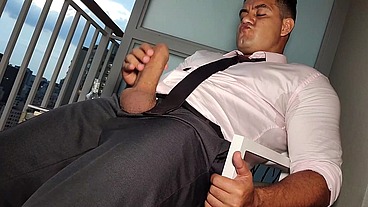 YURI GAÚCHO - BOSS JERK OFF