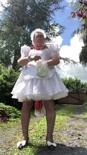 In an outfit with a short wedding dress with a layer for a day.