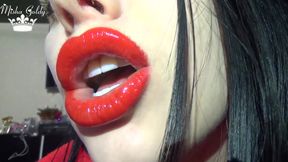 Red lips & lipgloss JOI