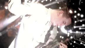 Safada botando a boca no microfone