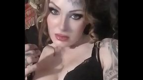 sexy lip singing
