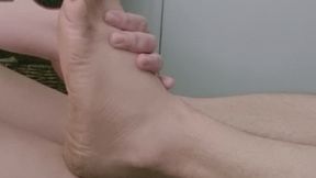 Creamy Foot Massage – Camila & Tom