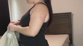 Part 2: Bedroom Cleaning Farts - Chubby MILF Rips in Leggings