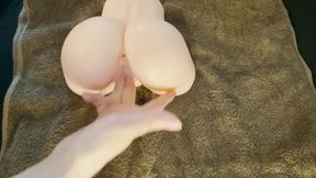 【ASMR・手フェチ】愛用のオナホに手マンしてみた。後半はただ遊んでたw【バイノーラル】 I tried hand-manipulating my favorite masturbator.