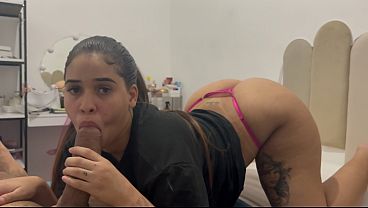 Minha cunhada me chamou pro quarto dela e estava s&oacute_ de calcinha