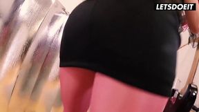 German Babe Lullu Gun Hot Fuck Session after Photoshoot - LETSDOEIT