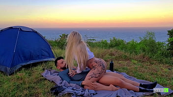 Sexo Arriscado Casal Amador real fodendo em acampamento - Sexdoll 520