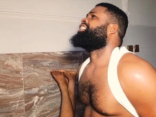 Sindy's Vagina Got Stroked By Krissyjoh's Large Penis on The Table