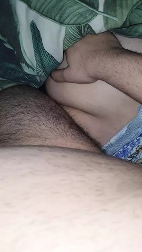 Guess who&#039;s hand slip on step mom big ass ???