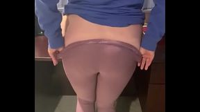 Cute ass used for cumdump while shaking it like a teasing thot. I wouldn&rsquo_t let him fuck me for a few weeks so begged to jack off.
