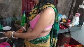 Fuck Without Condom in Kitchen Room