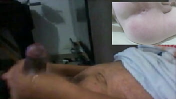 Sexo virtual com meu amigo do rj- Fiz ele gozar s&oacute_ mostrando o bumbum