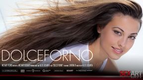 ”Lorena B strips her lingerie & fingers herself in the kitchen”