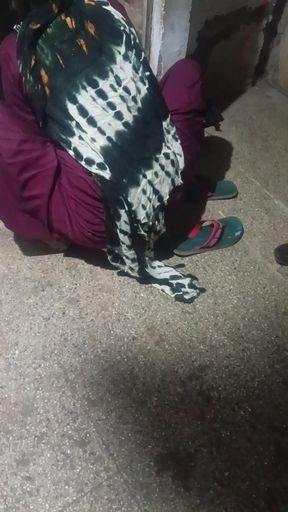 Aaj Bhabhi bhaiya ghar par nahi ha