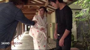 Outdoor Japanese Blowjob by Aoi Mizuno in Public Fucking Scene