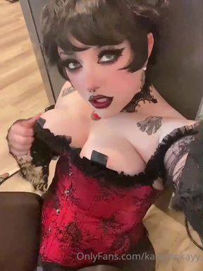 Rubbing big tits on fat pussy of a tomboy goth