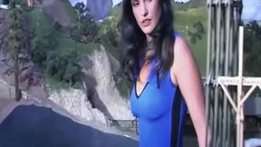 Mature Brunette Devours Blonde's Dripping Pussy Outdoors