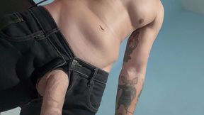 punhetao gostoso de calca jeans gozando lentamente