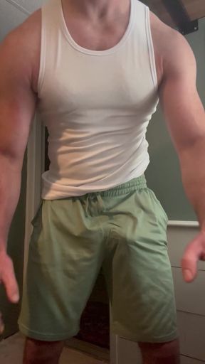 Handsome amateur jock masturbates while teasing the camera