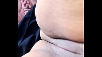 Arab shaved pussy احح لحس طبوني