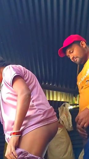 Pahli bar jija aur sali Apne purane ghar mein pyar karne ka prayas kar rahe hain- jija &amp; Sali fast time slowly slowly&hellip;   Clip 2