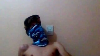 Viendo porno y escuchando música, algún putito que quiera verga?