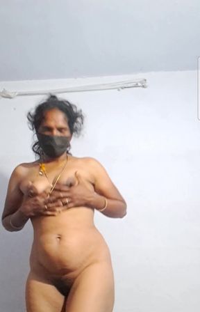 Tamil Aunty Nude Video Call - Part -3 (with Audio)