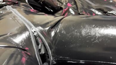Latex Airi Mina ties up with rubber gloves and rubber sex