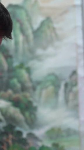 Hairy hottie fucks two men at the same time, she flashed her anus at the camera   Clip 2