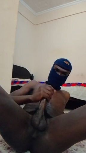 Hot Botty Plus a Big Dick Show off