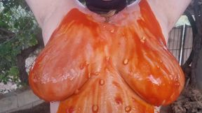 Julie Cunningham Sploshing - Short Slowed Down Clip of My Hug Tits Covered in Beans Being Shaken Side to Side Slowly. Sploshing