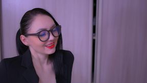 beautiful slattern pegging her guy s and gets cumshot.