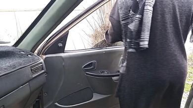 دختر خیابانی پیشنهاد کارم را قبول کرد