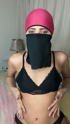Slender amateur with big natural tits plays with her ass